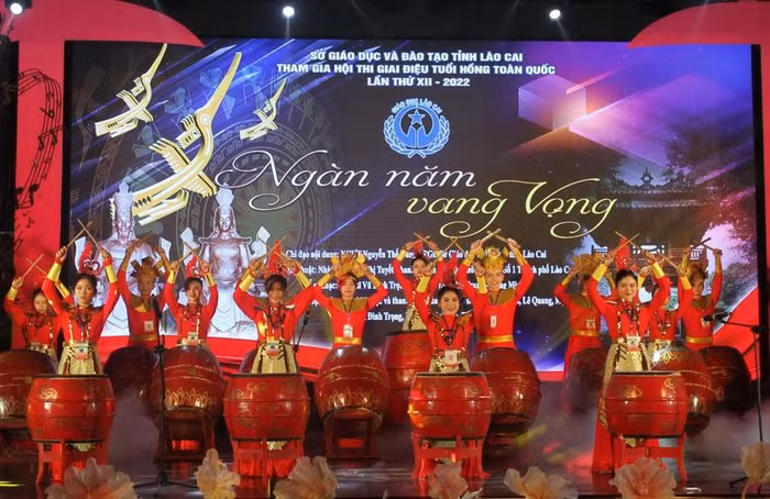 Một tiết mục dự thi của đoàn học sinh Lào Cai (Nguồn: Bộ Giáo dục và Đào tạo).