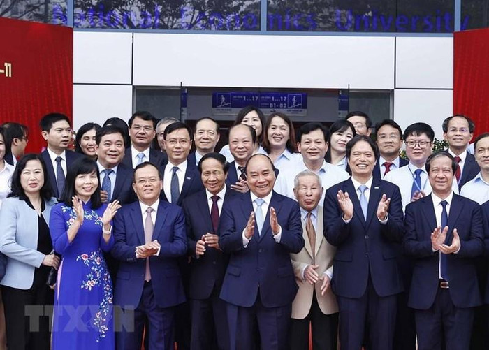 Chủ tịch nước Nguyễn Xuân Phúc với các đại biểu. (Ảnh: Thống Nhất/TTXVN) Chủ tịch nước Nguyễn Xuân Phúc với các đại biểu. (Ảnh: Thống Nhất/TTXVN)