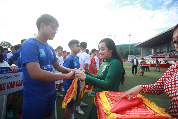 Mùa giải năm 2022 quy tụ 82 đội tuyển thi đấu đến từ 82 trường trung học phổ thông trên địa bàn Hà Nội. Mùa giải năm 2022 quy tụ 82 đội tuyển thi đấu đến từ 82 trường trung học phổ thông trên địa bàn Hà Nội.
