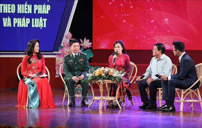 Đại biểu khách mời tham gia giao lưu. Ảnh: Dương Giang/TTXVN Đại biểu khách mời tham gia giao lưu. Ảnh: Dương Giang/TTXVN