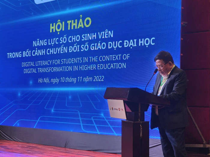 Phó Giáo sư, Tiến sĩ Trần Xuân Nhĩ phát biểu tại hội thảo. Ảnh Hoài Linh Phó Giáo sư, Tiến sĩ Trần Xuân Nhĩ phát biểu tại hội thảo. Ảnh Hoài Linh