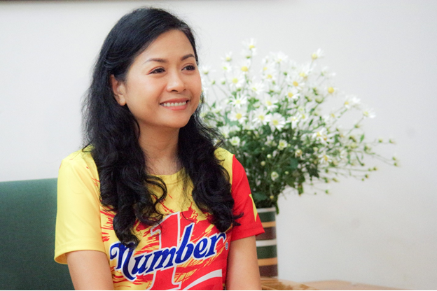 Phó Tổng giám đốc Tập đoàn Tân Hiệp Phát – Trần Uyên Phương gửi lời chia sẻ đến đội tuyển tham gia giải. Phó Tổng giám đốc Tập đoàn Tân Hiệp Phát – Trần Uyên Phương gửi lời chia sẻ đến đội tuyển tham gia giải.