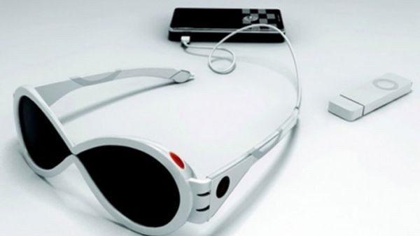 4. Kính mắt năng lượng mặt trời -Solar Powered Self Energy Generating (SIG) Hai nhà thiết kế Hyun-Joong Kim và Kwang-Seok Jeong đã cùng nhau sáng tạo ra mẫu kính SIG siêu công nghệ này. Ngoài việc bảo vệ đôi mắt, SIG còn được gắn những tế bào năng lượng mặt trời để chuyển đổi thành điện năng sử dụng vào nhiều mục đích khác nhau như sạc các thiết bị điện thoại, MP3 thông qua một cổng sạc phía sau. Ngoài ra, các tấm pin mặt trời gắn trên kính đều được làm từ nhựa hữu cơ nên đảm bảo nguồn năng lượng tái tạo sạch cho môi trường. 4. Kính mắt năng lượng mặt trời -Solar Powered Self Energy Generating (SIG) Hai nhà thiết kế Hyun-Joong Kim và Kwang-Seok Jeong đã cùng nhau sáng tạo ra mẫu kính SIG siêu công nghệ này. Ngoài việc bảo vệ đôi mắt, SIG còn được gắn những tế bào năng lượng mặt trời để chuyển đổi thành điện năng sử dụng vào nhiều mục đích khác nhau như sạc các thiết bị điện thoại, MP3 thông qua một cổng sạc phía sau. Ngoài ra, các tấm pin mặt trời gắn trên kính đều được làm từ nhựa hữu cơ nên đảm bảo nguồn năng lượng tái tạo sạch cho môi trường.