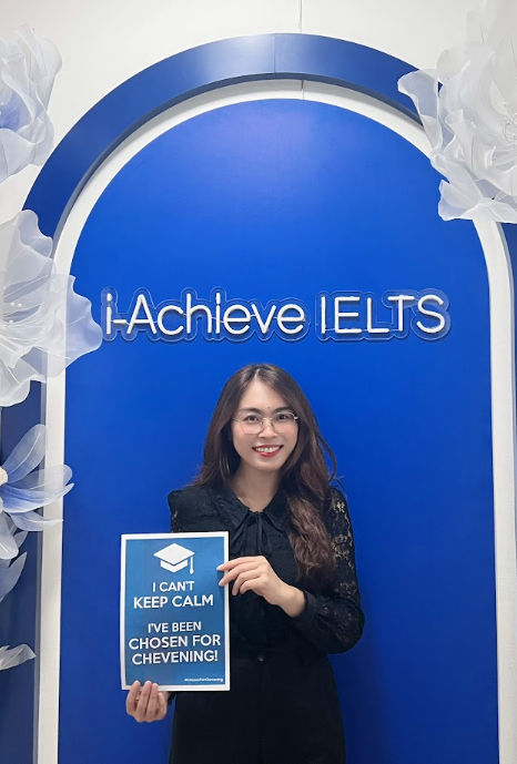 Nguyễn Hoàng Ngân cũng là người sáng lập Hệ thống luyện thi IELTS I-Achieve hướng dẫn hơn 1,000 học sinh sau 2 năm thành lập. Ảnh: NVCC Nguyễn Hoàng Ngân cũng là người sáng lập Hệ thống luyện thi IELTS I-Achieve hướng dẫn hơn 1,000 học sinh sau 2 năm thành lập. Ảnh: NVCC