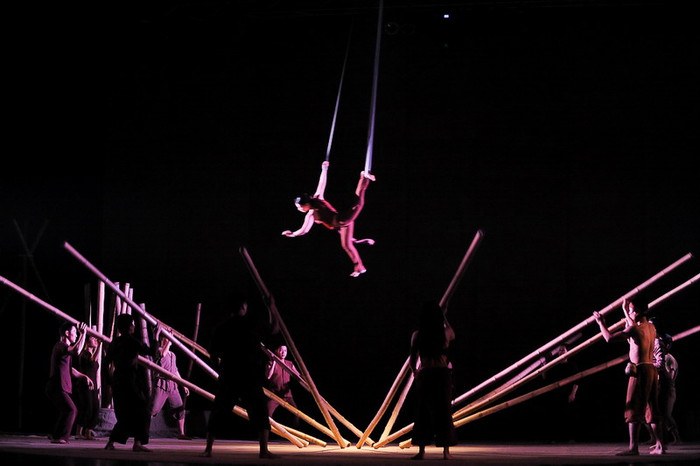 Đã mắt với tiết mục xiếc "Làng tôi" Đã mắt với tiết mục xiếc "Làng tôi"