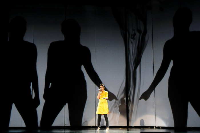 Giọng ca trẻ Ana Trương lần đầu đến với sân khấu Duyên dáng Việt Nam với ca khúc "Thương quá Việt Nam" Giọng ca trẻ Ana Trương lần đầu đến với sân khấu Duyên dáng Việt Nam với ca khúc "Thương quá Việt Nam"