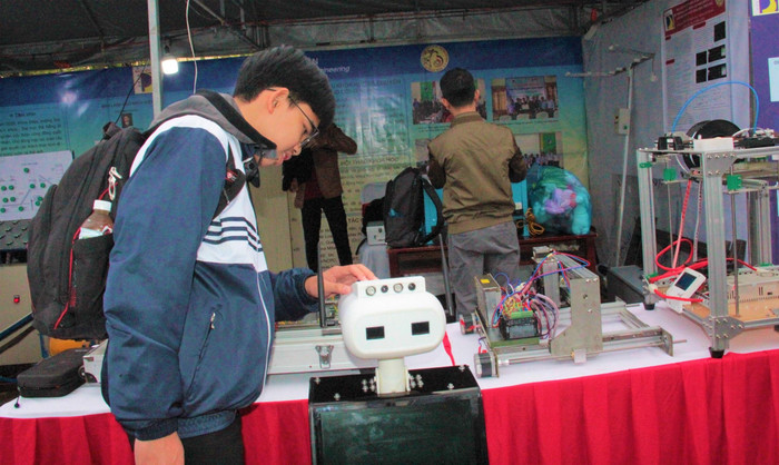 Theo ông Mai Tấn Linh – Phó Giám đốc Sở Giáo dục và Đào tạo Đà Nẵng, BKDN Techshow chuẩn bị cho học sinh trung học phổ thông các kiến thức về tư duy sáng tạo Khoa học Công nghệ để giải quyết các vấn đề trong đời sống và thúc đẩy tinh thần khởi nghiệp