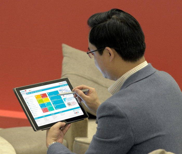 Sử dụng VietinBank eFAST, khách hàng được miễn phí dịch vụ 6 tháng và có cơ hội trúng nhiều phần quà hấp dẫn - ảnh minh họa