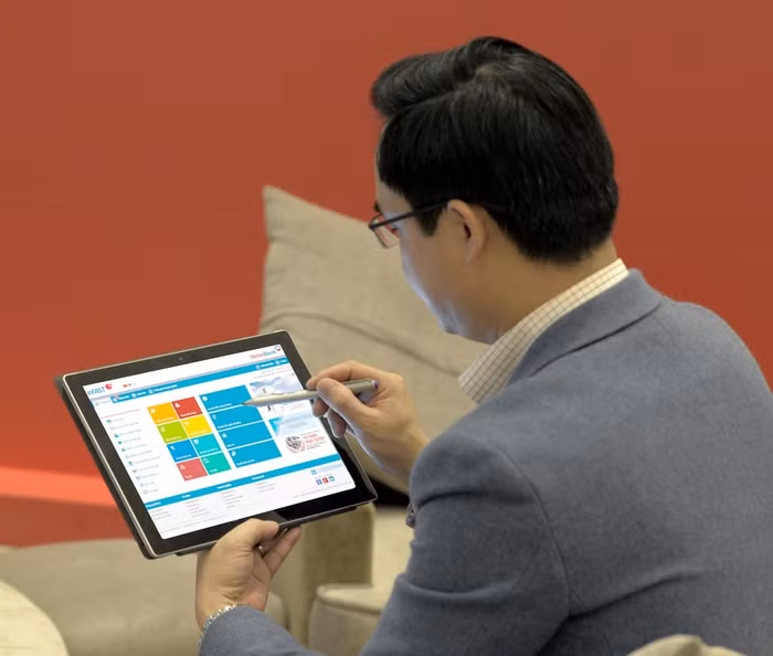 Sử dụng VietinBank eFAST, khách hàng được miễn phí dịch vụ 6 tháng và có cơ hội trúng nhiều phần quà hấp dẫn - ảnh minh họa