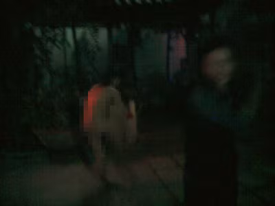 Nghe thấy chủ nhà nghỉ thông báo có công an chuẩn bị xuất hiện, gái mại dâm này vội vàng mặc quần áo, lợi dụng thời cơ bỏ trốn Nghe thấy chủ nhà nghỉ thông báo có công an chuẩn bị xuất hiện, gái mại dâm này vội vàng mặc quần áo, lợi dụng thời cơ bỏ trốn