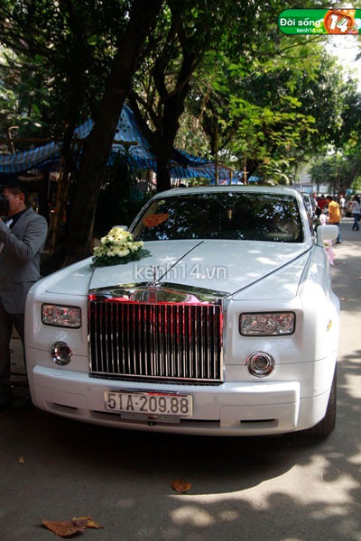 Tại sao những bà mẹ "đại gia" tổ chức "đám cưới tiền tỉ"? ảnh 2