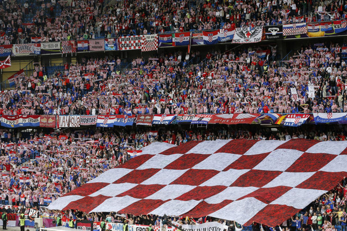 Fan hâm mộ ĐT Croatia. Fan hâm mộ ĐT Croatia.