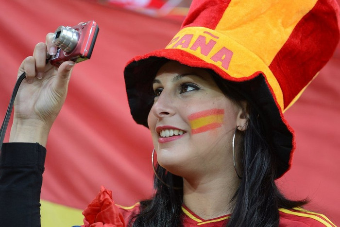 Fan hâm mộ ĐT Tây Ban Nha. Fan hâm mộ ĐT Tây Ban Nha.