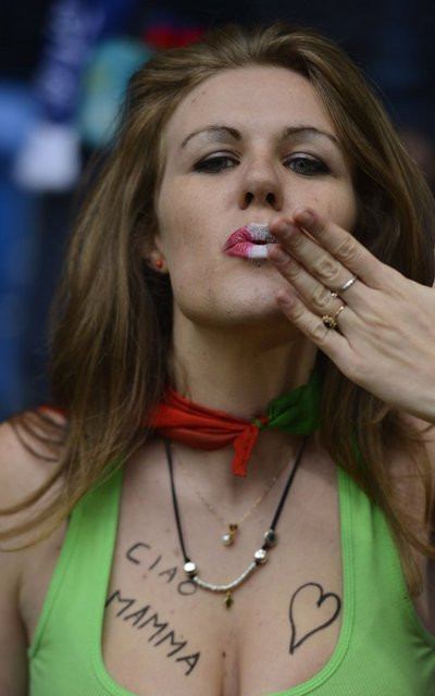 Fan hâm mộ ĐT Italia. Fan hâm mộ ĐT Italia.