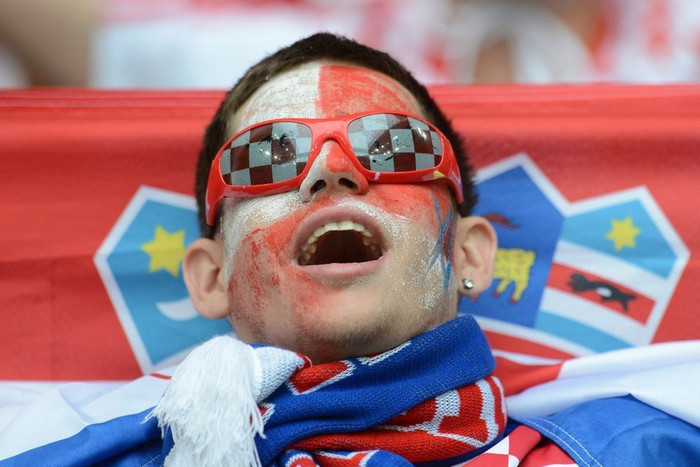 Fan hâm mộ ĐT Croatia. Fan hâm mộ ĐT Croatia.