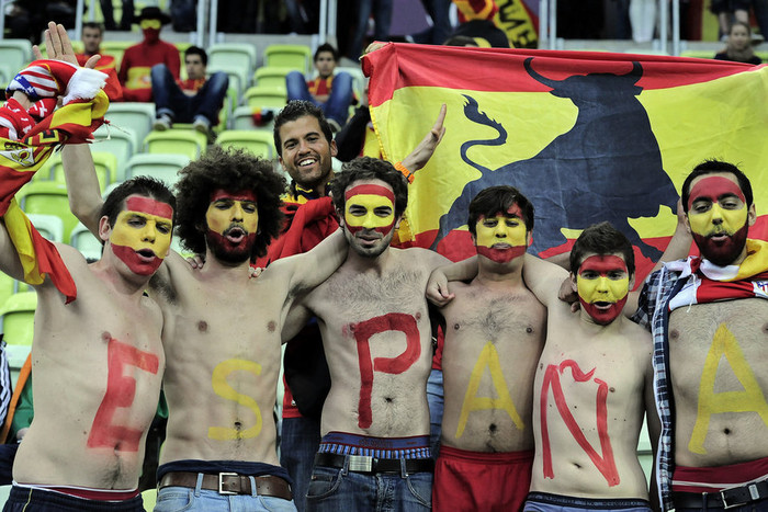 Fan hâm mộ ĐT Tây Ban Nha. Fan hâm mộ ĐT Tây Ban Nha.