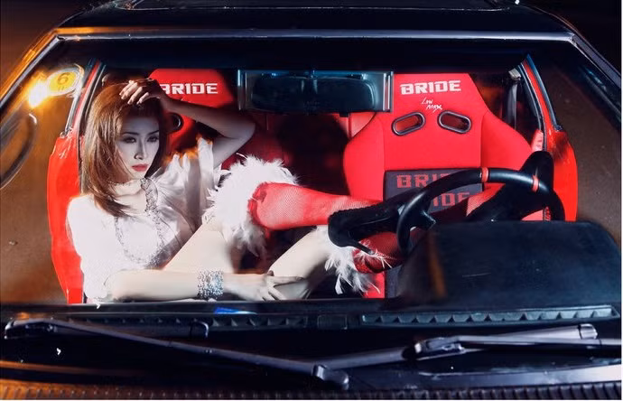 Mặc dụ tuổi đời còn khá trẻ nhưng người mẫu Lâm Ngân đã khá khẳng định tên tuổi trên sàn catwalk.