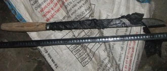 Con dao gây án Con dao gây án