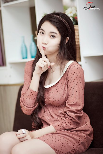 Nét hồn nhiên trong veo như những giọt nắng thủy tinh. Nét hồn nhiên trong veo như những giọt nắng thủy tinh.