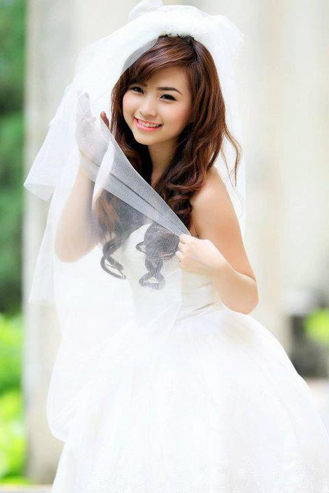 Nana, cô bạn có nụ cười thiên thần và cặp mắt biết nói. Nana, cô bạn có nụ cười thiên thần và cặp mắt biết nói.