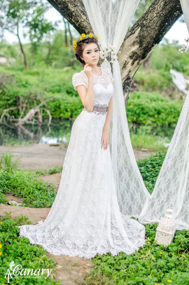 Xem thêm: Cơn sốt 'thiên sứ 9X': chân dài nuột nà, da trắng ngần Xem thêm: Cơn sốt 'thiên sứ 9X': chân dài nuột nà, da trắng ngần