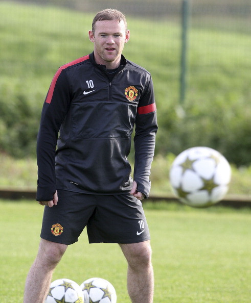 Rooney trong buổi tập ngày hôm qua ở Carrington. Rooney trong buổi tập ngày hôm qua ở Carrington.