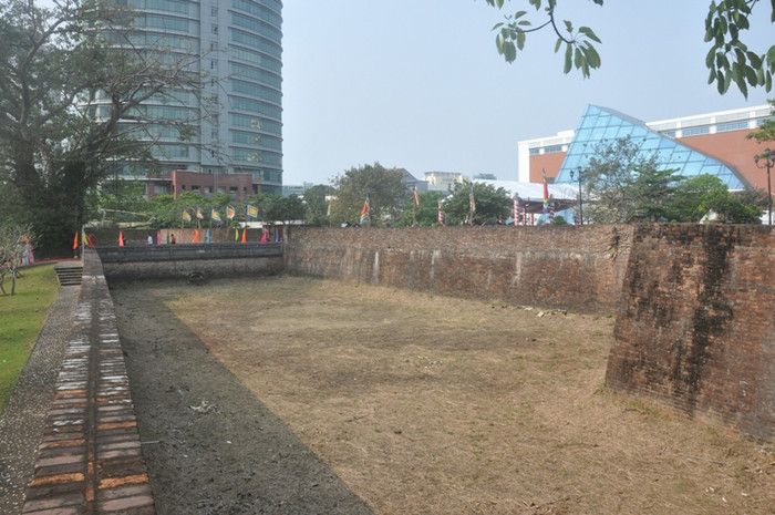 Thành Điện Hải trước gọi là Đồn Điện Hải, được xây năm 1813, thời vua Gia Long, ở gần phía biển. Ảnh: AN Thành Điện Hải trước gọi là Đồn Điện Hải, được xây năm 1813, thời vua Gia Long, ở gần phía biển. Ảnh: AN