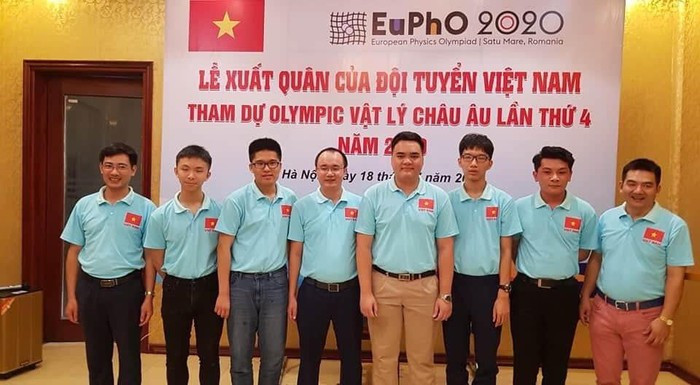 Đội tuyển Việt Nam tham dự kì thi Olympic Vật lý châu Âu năm 2020. (ảnh: Báo Chính phủ) Đội tuyển Việt Nam tham dự kì thi Olympic Vật lý châu Âu năm 2020. (ảnh: Báo Chính phủ)