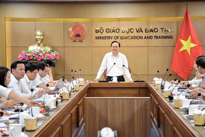 Bộ trưởng Phùng Xuân Nhạ chủ trì phiên họp, ảnh: moet.gov.vn. Bộ trưởng Phùng Xuân Nhạ chủ trì phiên họp, ảnh: moet.gov.vn.