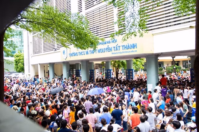 Quang cảnh tại Trường Trung học cơ sở - Trung học phổ thông Nguyễn Tất Thành (Hà Nội) trong buổi tổ chức đánh giá học sinh để tuyển vào lớp 6, hôm 4/7 vừa qua (Ảnh: Trường Nguyễn Tất Thành)