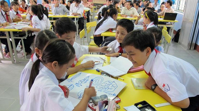 Trước đây, giáo dục nặng về dạy chữ thì giờ chuyển sang dạy làm người ảnh 4 Trước đây, giáo dục nặng về dạy chữ thì giờ chuyển sang dạy làm người ảnh 4