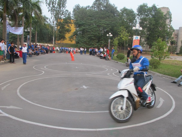 Từ 1/7, chấm điểm tự động khi thi giấy phép lái xe máy ảnh 1