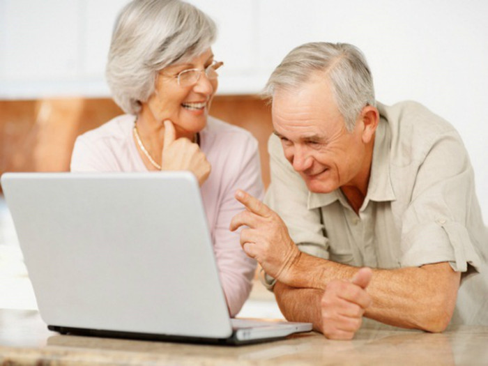 Cả đàn ông và phụ nữ đều phải đối diện với nhiều vấn đề xấu về sức khỏe ở tuổi ngoài 60. ảnh: Health Sina. Cả đàn ông và phụ nữ đều phải đối diện với nhiều vấn đề xấu về sức khỏe ở tuổi ngoài 60. ảnh: Health Sina.