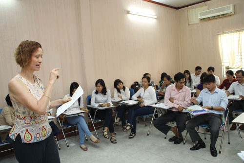 Lao động Việt Nam chủ yếu làm cửu vạn là do không biết tiếng Anh ảnh 1 Lao động Việt Nam chủ yếu làm cửu vạn là do không biết tiếng Anh ảnh 1