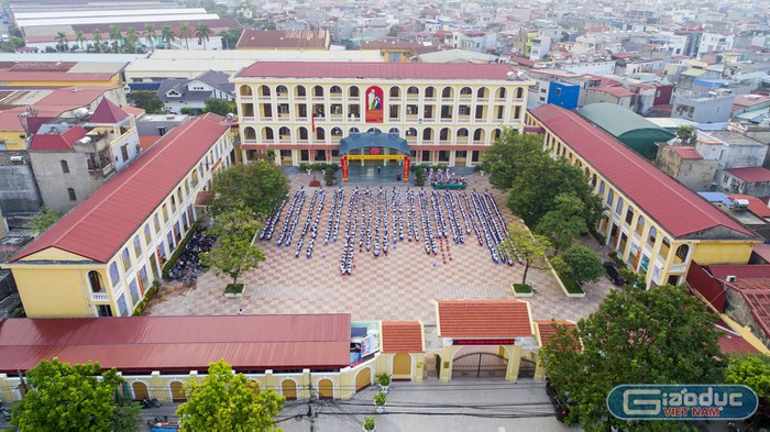 Trường Trung học cơ sở Lạc Viên, Hải Phòng nhìn từ trên cao (Ảnh: Lã Tiến/giaoduc.net.vn) Trường Trung học cơ sở Lạc Viên, Hải Phòng nhìn từ trên cao (Ảnh: Lã Tiến/giaoduc.net.vn)