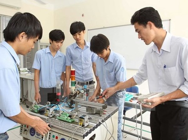 Bộ Lao động, Thương binh và Xã hội vừa ban hành Thông tư Quy định tiêu chuẩn chức danh nghề nghiệp viên chức chuyên ngành giáo dục nghề nghiệp. (Ảnh minh họa: VOV) Bộ Lao động, Thương binh và Xã hội vừa ban hành Thông tư Quy định tiêu chuẩn chức danh nghề nghiệp viên chức chuyên ngành giáo dục nghề nghiệp. (Ảnh minh họa: VOV)