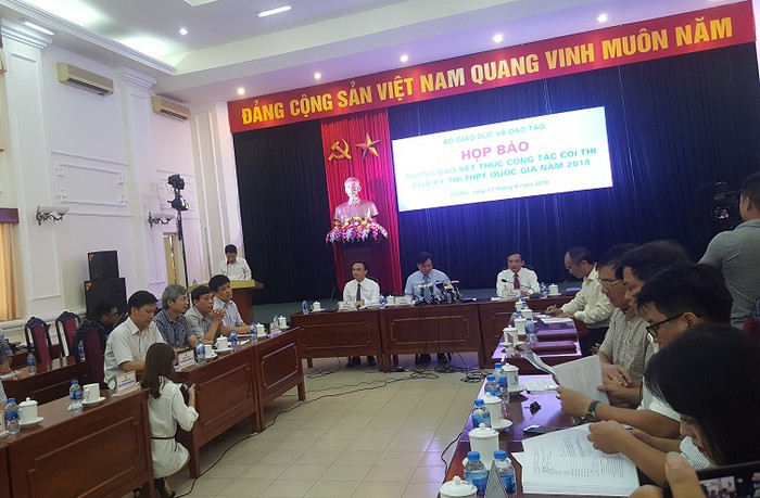 Chiều 27/6, Bộ Giáo dục và Đào tạo tổ chức họp báo thông tin kết thúc công tác coi thi của kỳ thi trung học phổ thông quốc gia 2018. (Ảnh: Thùy Linh)