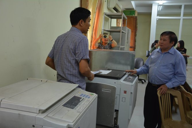 Khu vực in sao đề thi, mọi cuộc điện thoại đều bật loa và ghi âm (Ảnh minh họa: Bá Hải) Khu vực in sao đề thi, mọi cuộc điện thoại đều bật loa và ghi âm (Ảnh minh họa: Bá Hải)