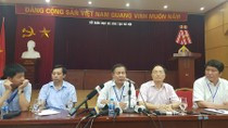 Trưa 7/6, Sở Giáo dục và Đào tạo Hà Nội đã có cuộc họp khẩn thông tin chính thức về vụ lọt đề thi Ngữ văn vào buổi sáng. Trưa 7/6, Sở Giáo dục và Đào tạo Hà Nội đã có cuộc họp khẩn thông tin chính thức về vụ lọt đề thi Ngữ văn vào buổi sáng.