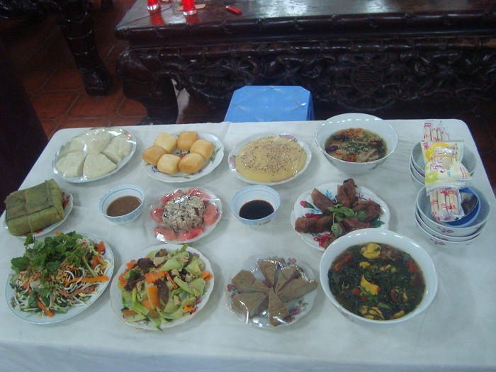 Thực đơn thường thấy trong ngày giỗ Tổ Đình Phúc Khánh là 11 món chay