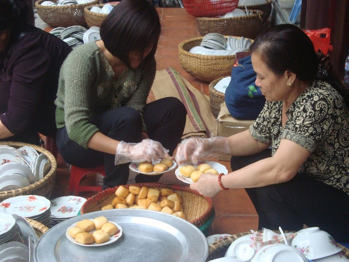 Khách thập phương chuẩn bị những món chay