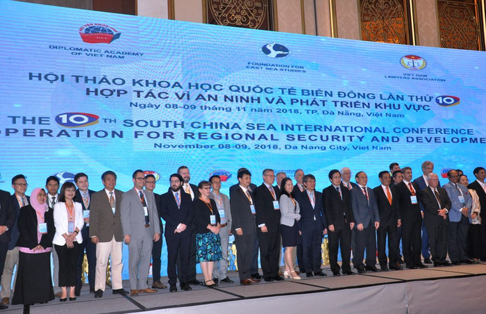 Các chuyên gia trong và ngoài nước cùng bàn về hợp tác an ninh, phát triển trên Biển Đông. Ảnh: TT Các chuyên gia trong và ngoài nước cùng bàn về hợp tác an ninh, phát triển trên Biển Đông. Ảnh: TT