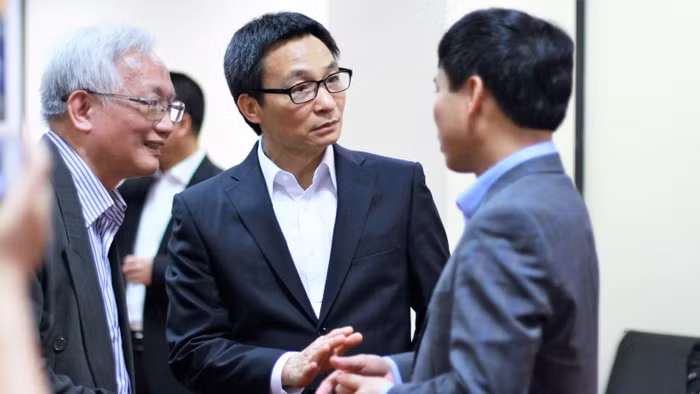 Thầy Tùng Lâm nêu 5 giải pháp để thực hiện dân chủ trong trường học hiện nay ảnh 1