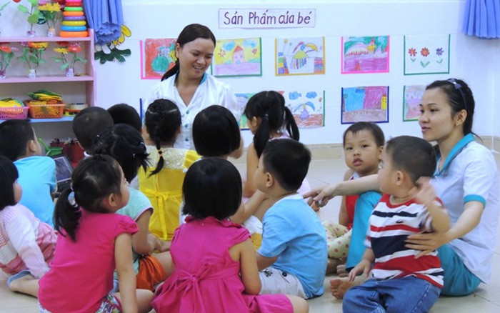 Cả nước hiện còn thiếu trên 49.000 giáo viên mầm non. Một số tỉnh thiếu hơn 1.000 giáo viên như: Đồng Nai, Nam Định, Nghệ An, Hưng Yên, Bắc Ninh, Bắc Giang...(Ảnh minh họa: VTV)