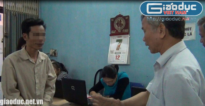 “Tướng quân” còn đang chưa hết vui mừng vì ca tìm mộ thành công thì chuyển sang ngạc nhiên đến há hốc miệng, lắp bắp không nói nên lời khi nhận kết luận: "Không hề có khả năng ngoại cảm và có triệu chứng hoang tưởng cao độ". “Tướng quân” còn đang chưa hết vui mừng vì ca tìm mộ thành công thì chuyển sang ngạc nhiên đến há hốc miệng, lắp bắp không nói nên lời khi nhận kết luận: "Không hề có khả năng ngoại cảm và có triệu chứng hoang tưởng cao độ".