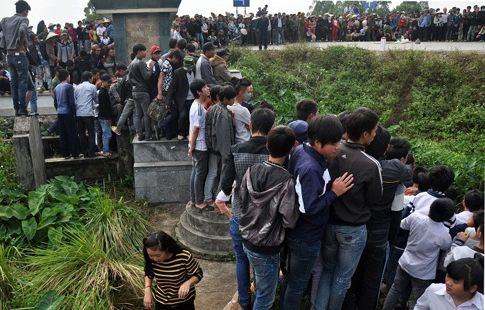 Thôn Gia Phúc, xã Nguyễn Trãi (Thường Tín, Hà Nội) náo loạn vì vụ án dã man cướp xe ôm, giết người phi tang sáng ngày 29/11 vừa qua.