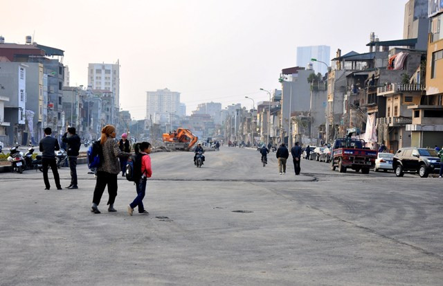 Được mệnh danh là con đường “đắt nhất hành tinh” vì đoạn đường vành đai I (qua Ô Chợ Dừa - Hoàng Cầu) chỉ dài 547m nhưng có tổng vốn đầu tư hơn 700 tỷ đồng.