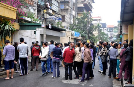 Công an phong tỏa hiện trường để điều tra.