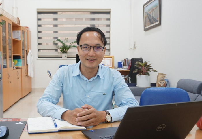 Phó Giáo sư, Tiến sĩ Bùi Tiến Thành - Trưởng khoa Công trình, Trường Đại học Giao thông vận tải. Ảnh: Trà My. CTGT6.jpg