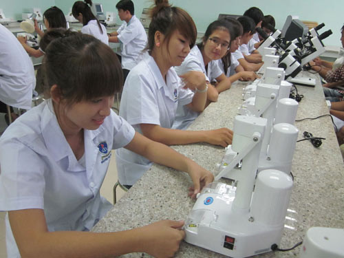 Không đủ tiêu chuẩn nâng lên Cao đẳng, nhiều Trung cấp sẽ bị giải thể ảnh 1 Không đủ tiêu chuẩn nâng lên Cao đẳng, nhiều Trung cấp sẽ bị giải thể ảnh 1